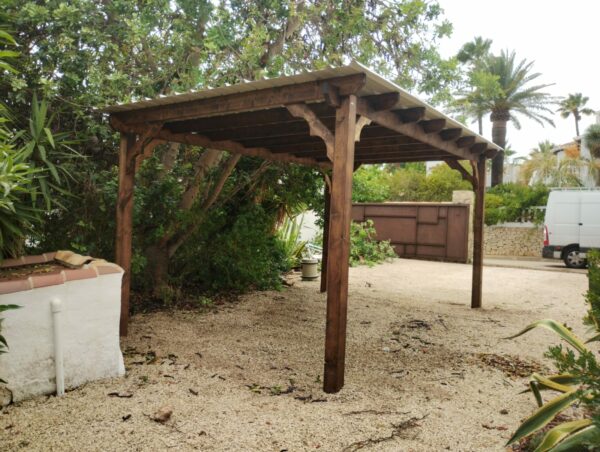 Pérgola ClearSky – Cubierta de Policarbonato para Protección Total