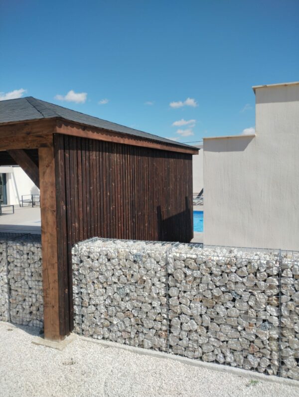 Pérgola Rústica de Madera NatureWood – Diseño Natural y Elegante